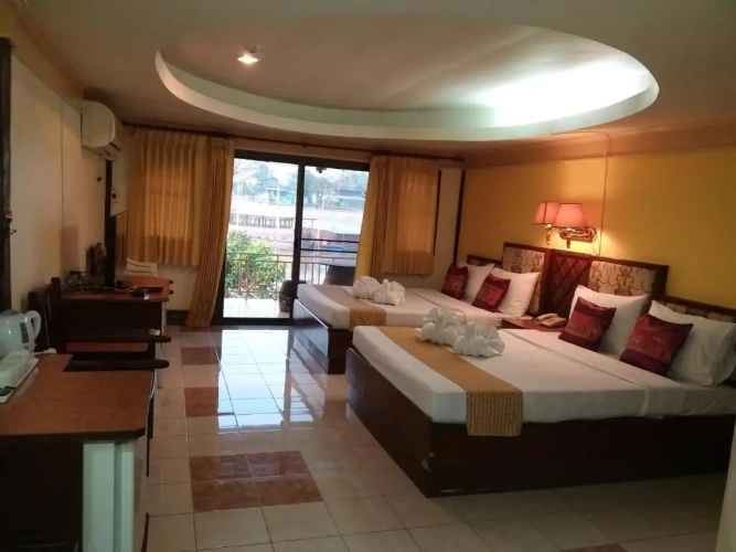 Standard Quadruple room with balcony