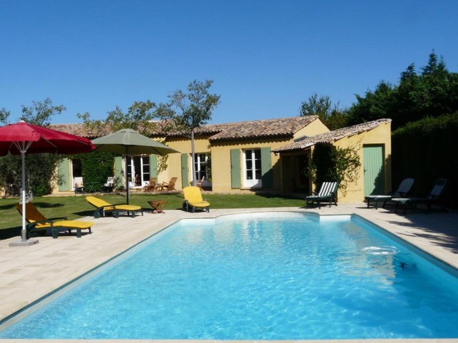 4 Bedrooms Cottage