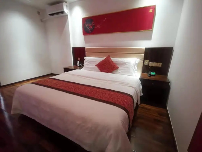 Royal Meihao Hotel
