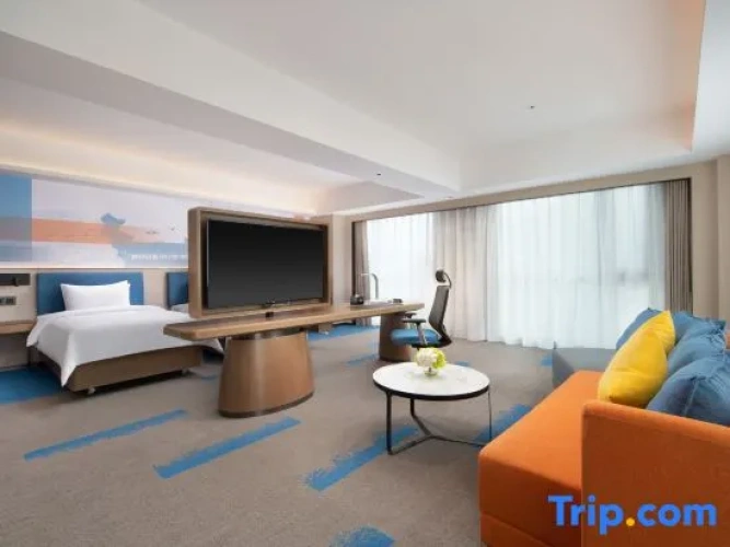 Business Twin Family room with city view