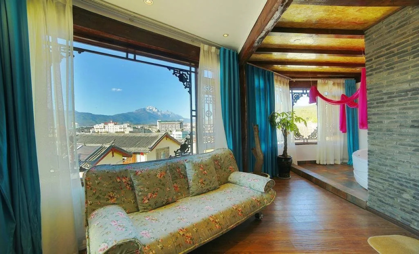 Huashen Hotel