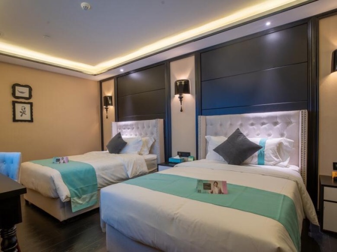 Deluxe Suite