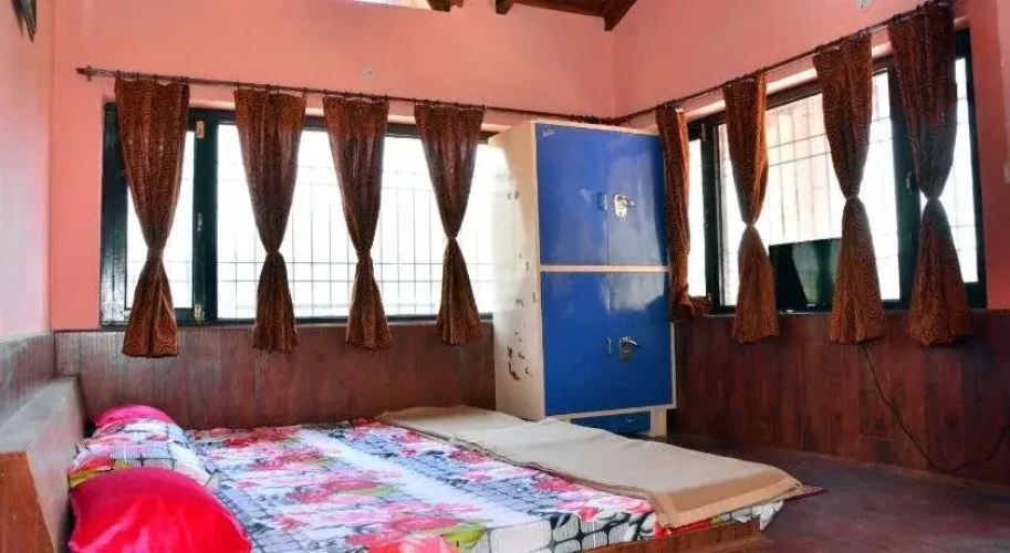 Gemini Inn
