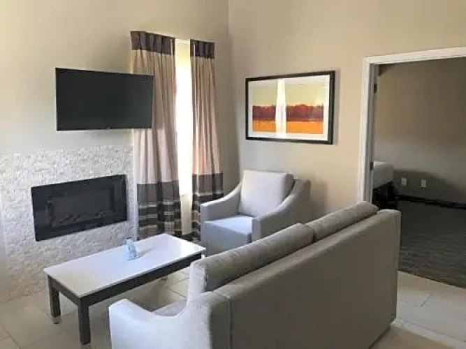 2 Bedrooms Double Suite