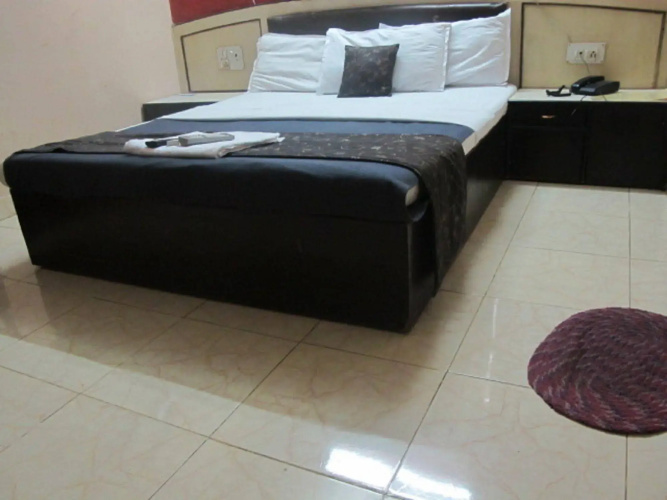 Red Palms Residency