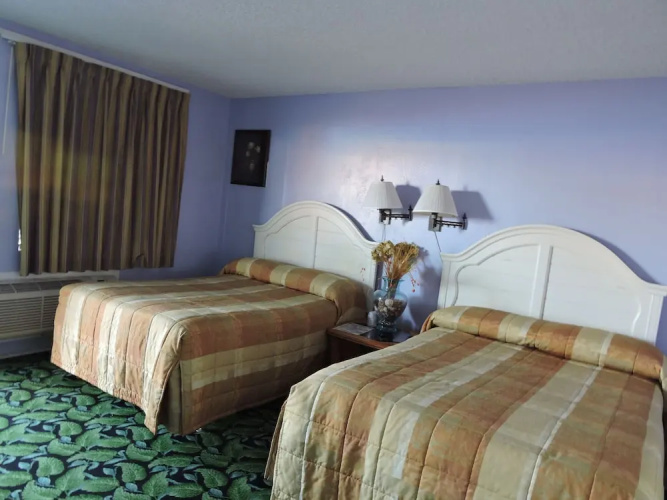 Walden Motel