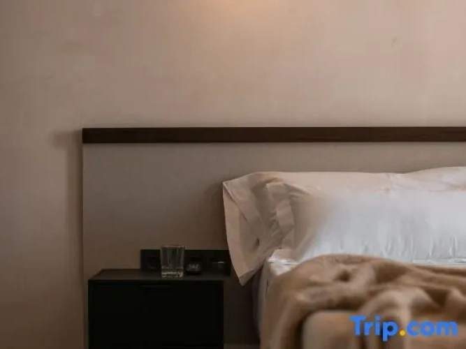 2 Bedrooms Royal Deluxe Apartment