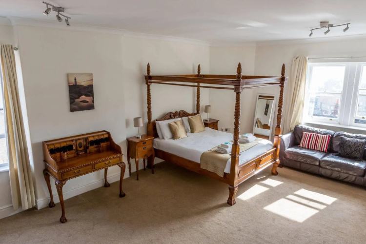 Resolution Hotel