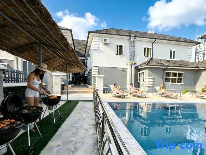 Jun Yue Port Harcourt Hotel