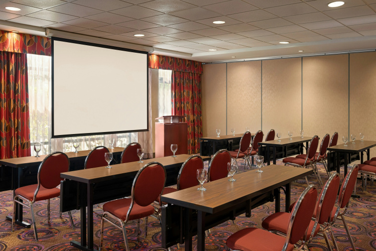Hampton Inn & Suites by Hilton Langley-Surrey photo 19