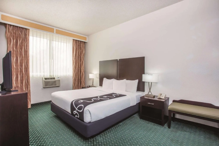 Deluxe Double Suite