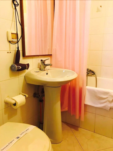 Room Economy