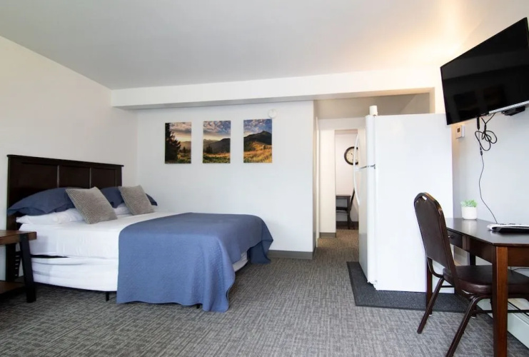 Alaska Frontier Inn
