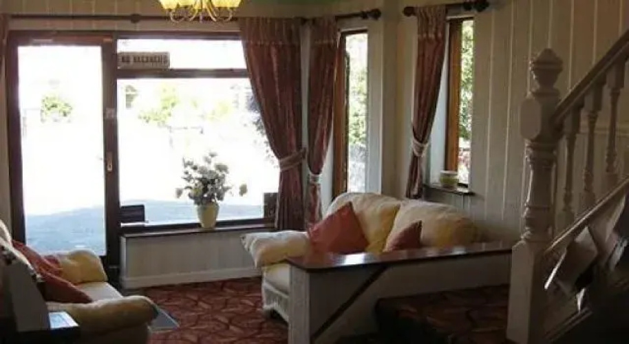 Ashmount Hotel