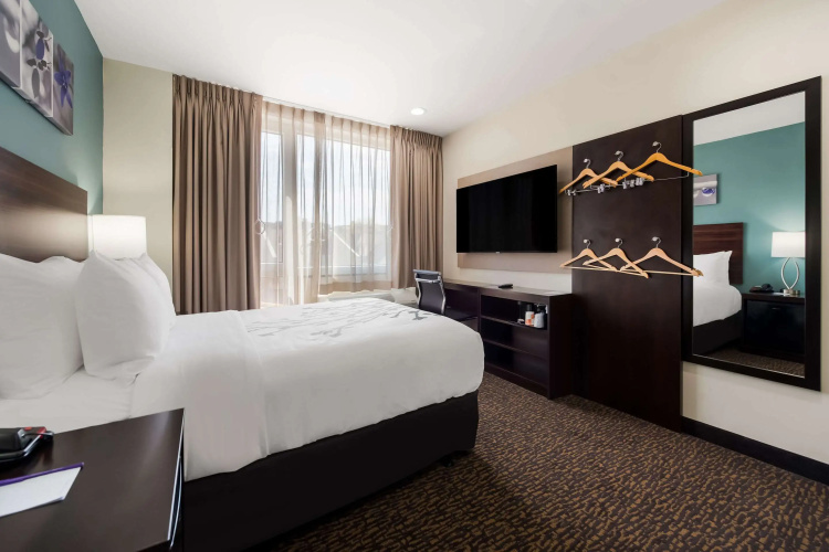 Sleep Inn Brooklyn - Sheepshead Bay