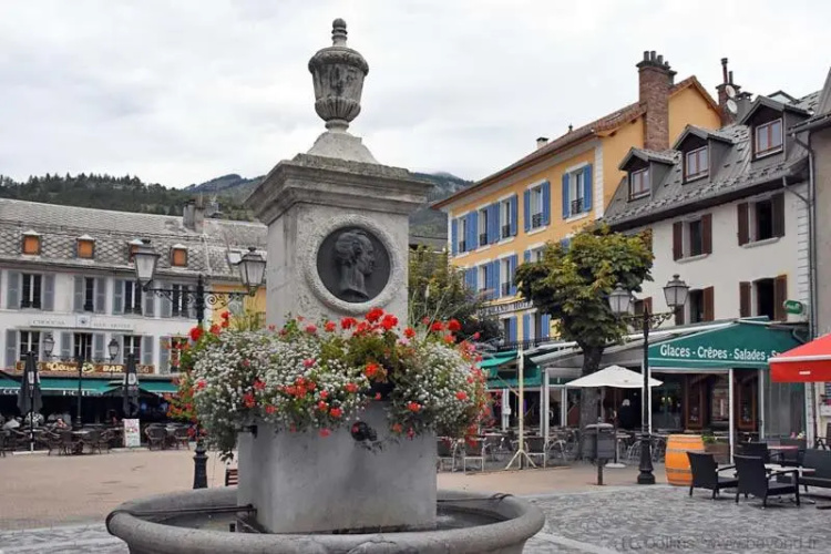 Barcelonnette studio 2 personnes - séjour 2 nuits minimum - 7 nuits maxi
