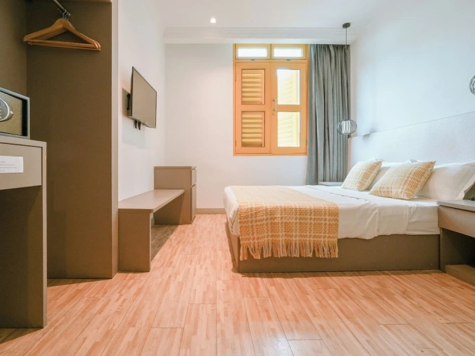Deluxe Double room with city view