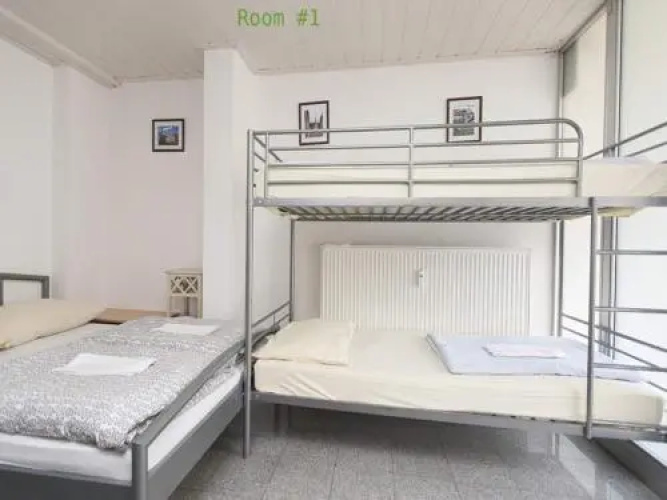 Hostel 24/2