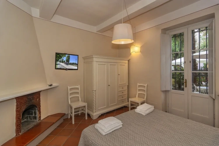 2 Bedrooms Suite with garden view