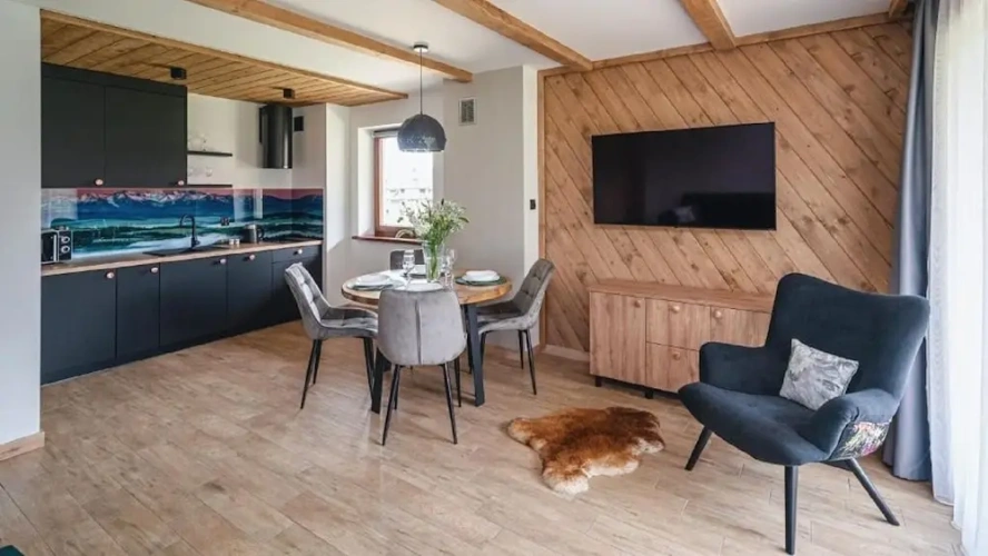 Apartment with balcony