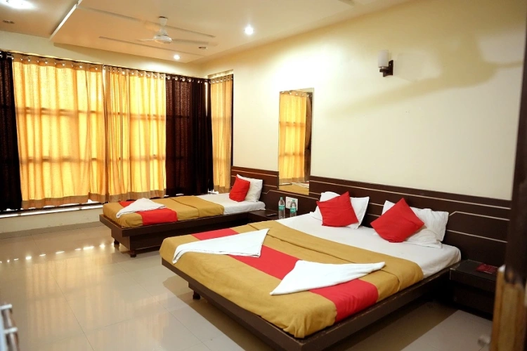 Deluxe Triple room