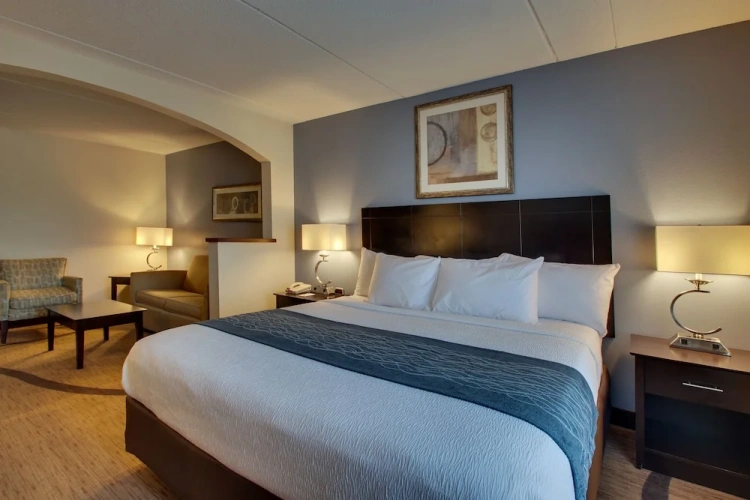 Standard Double Suite