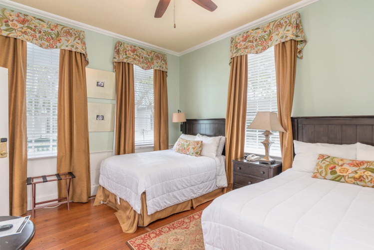Beaufort Inn