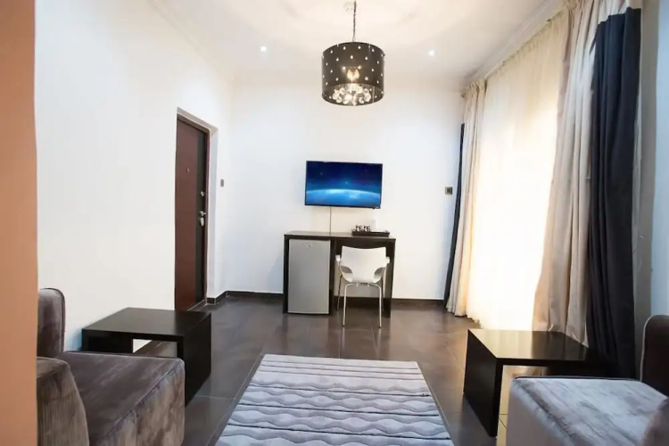 Manna and Quails Apartment