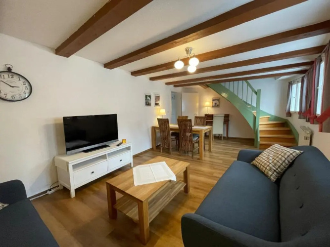 Apartment mit Balkon No4
