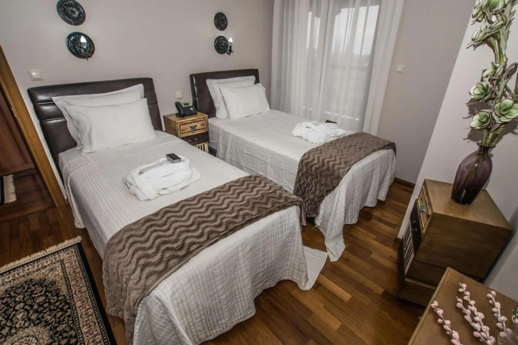 Evmorfes Villas