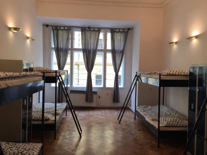 Cosmopole Hostel