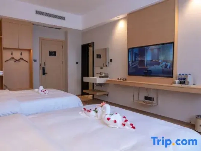 Deluxe Family Suite