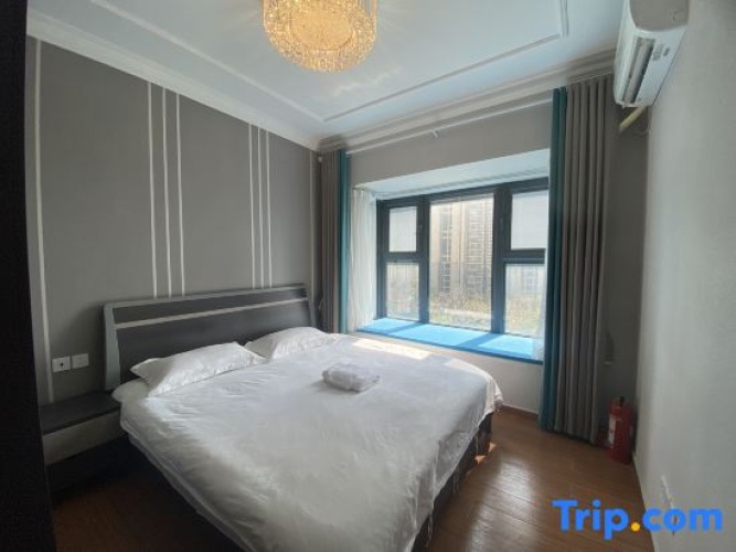 3 Bedrooms Suite with garden view