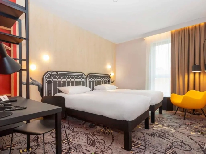 Standard Twin room