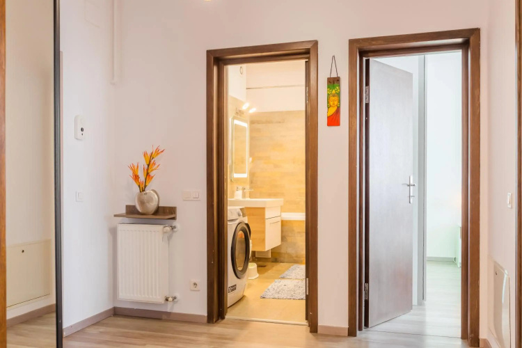 Lovely apartment with view and free parking