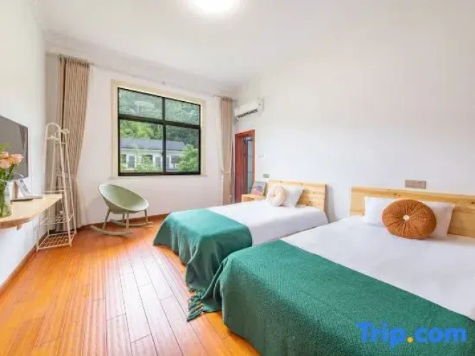 6 Bedrooms Standard room