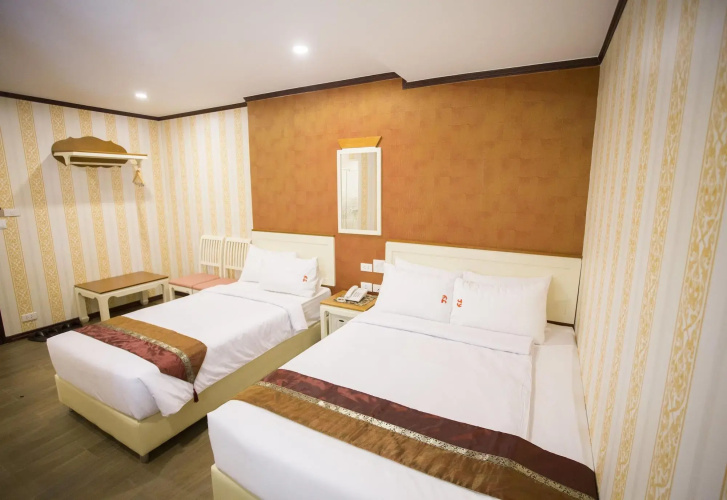 J&Y Hotel