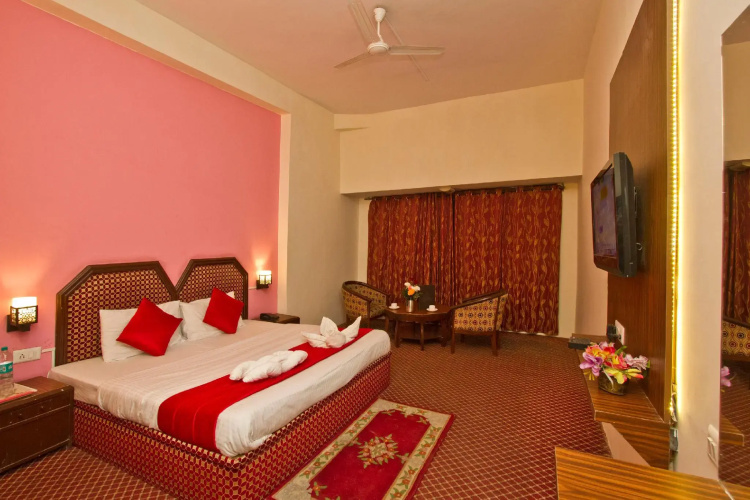 Hotel Sitara International