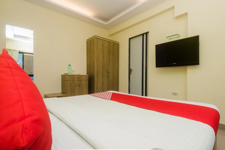 OYO 24014 Tuliip Residency