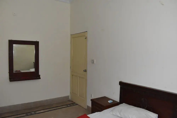 Bright Hotel