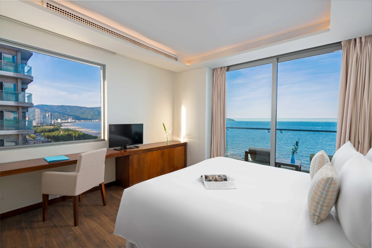 A La Carte Da Nang Beach