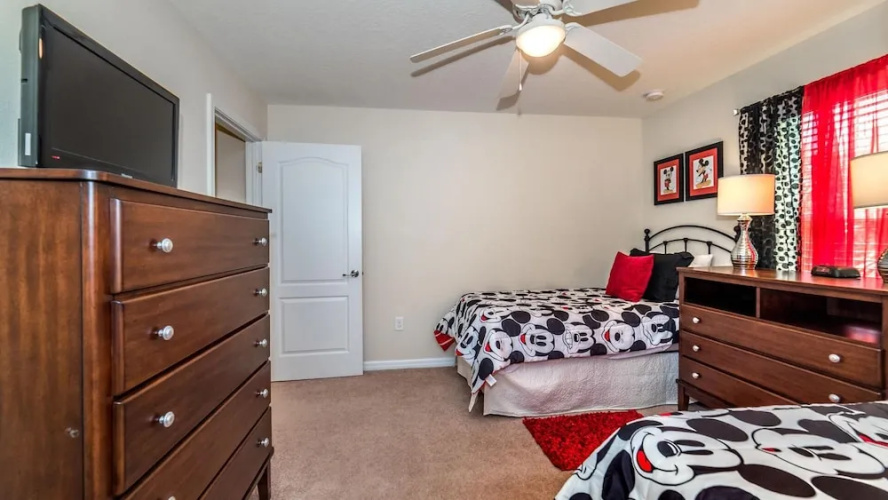 8980 Cat Palm Road