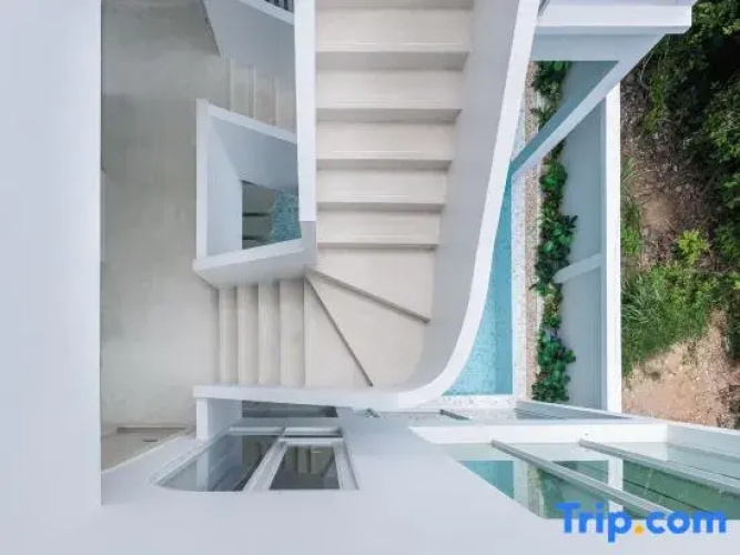 The Pool Space - ICONIC Pool Villa