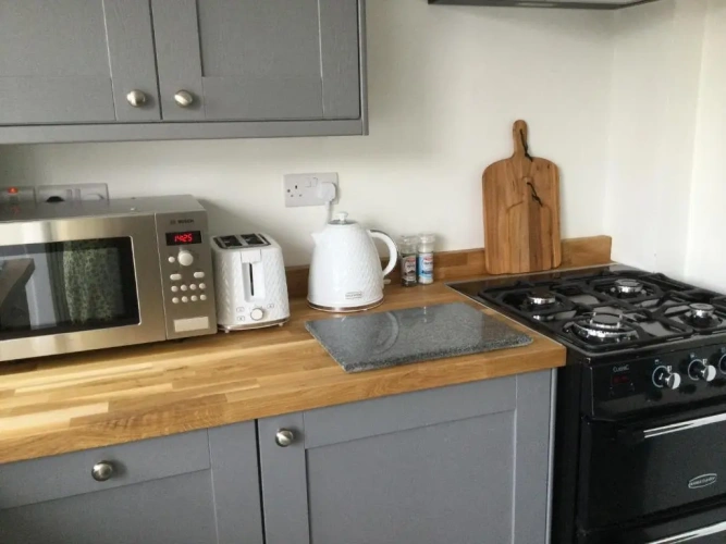 2 Bedrooms Cottage