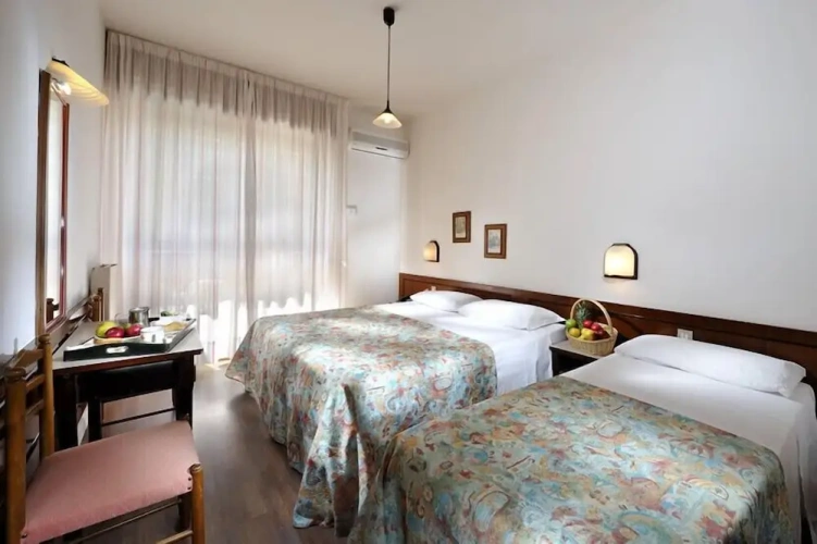 Standard Triple room with balcony