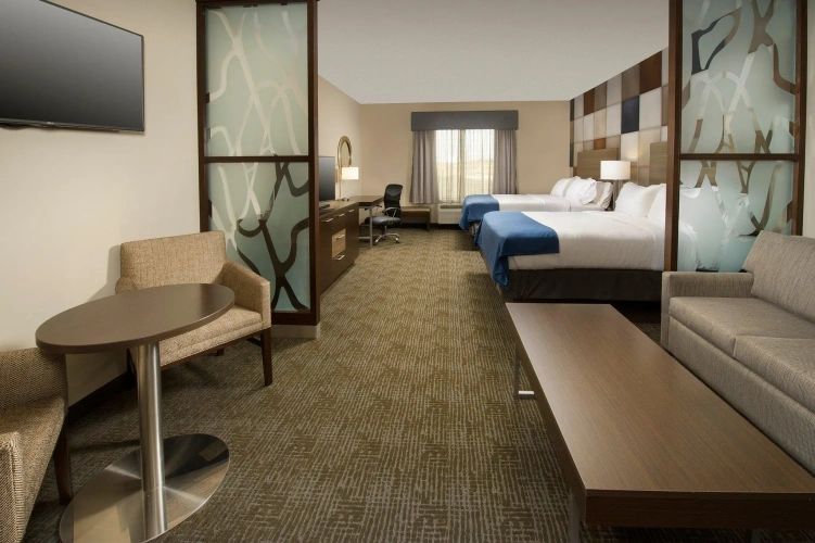 Quadruple Suite
