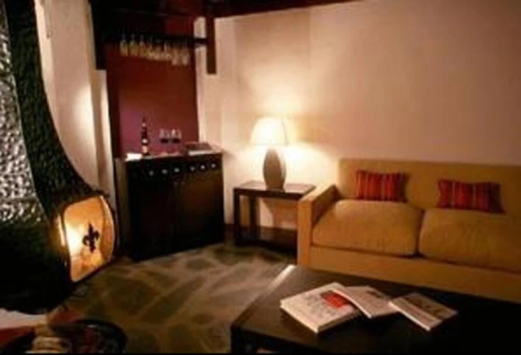 La Sirenuse Lake Suites