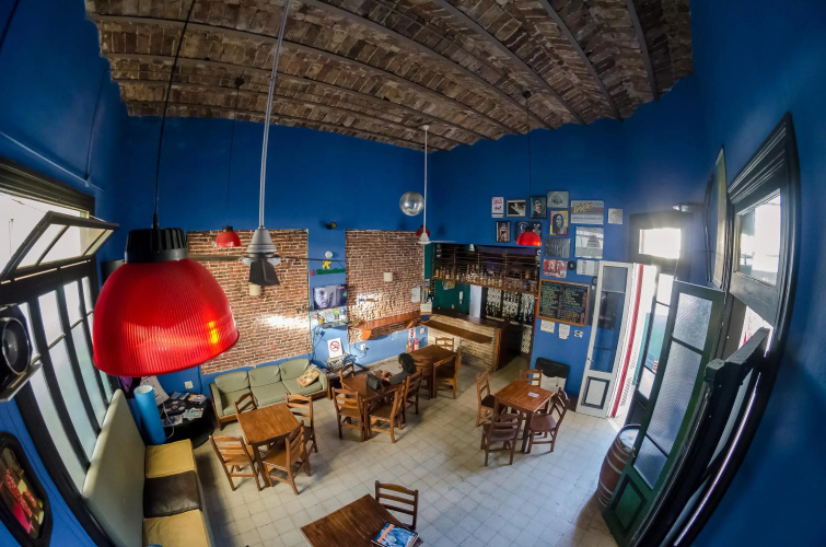 La Comunidad Hostel