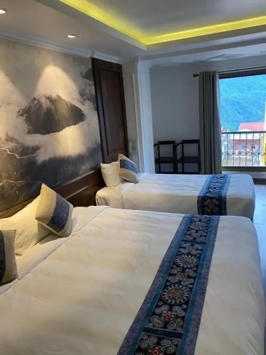 Premier Triple room with mountain view