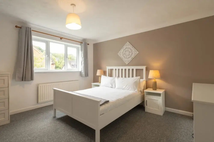 Host Stay Lingwood Park